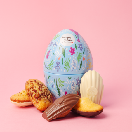 Oeuf de Pâques Ciel - Un oeuf rempli de madeleines coques chocolat